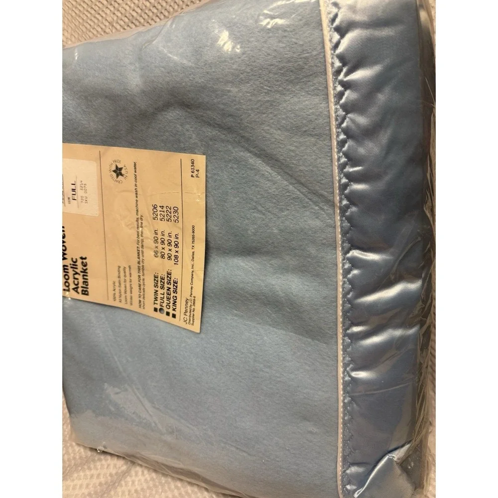VNTG Wedgewood Loom Woven Satin Trim Full Size Winter Weight Blanket Light Blue